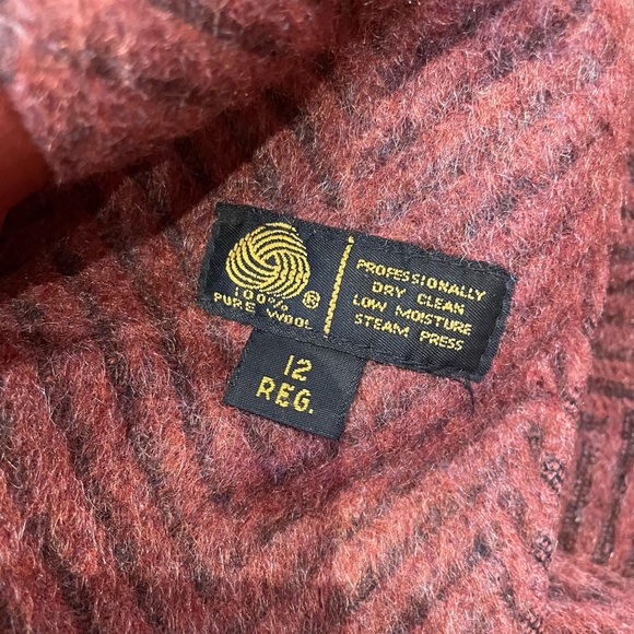 Women’s 1980s Oversized Maroon Wool Dress Jacket - Picture 11 of 11